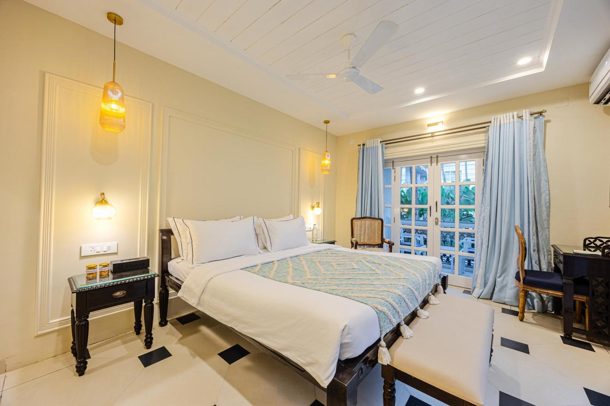 Elivaas 4 Bhk Villa Near Beach With Private Pool & Bar - Casa Boa Vida Кандолим Екстериор снимка