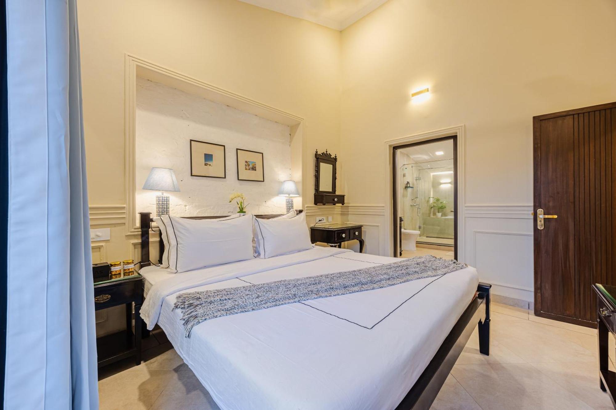 Elivaas 4 Bhk Villa Near Beach With Private Pool & Bar - Casa Boa Vida Кандолим Екстериор снимка