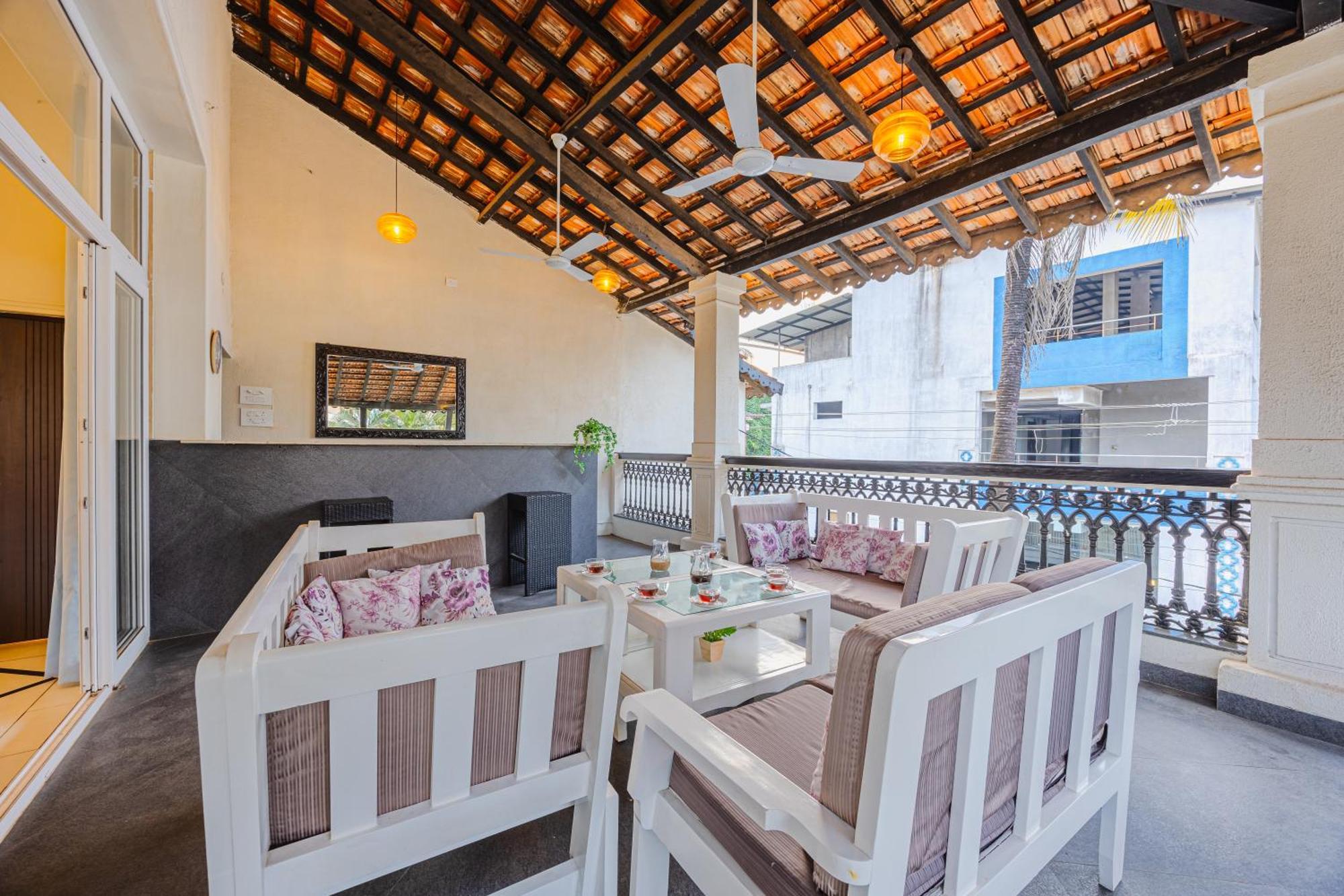 Elivaas 4 Bhk Villa Near Beach With Private Pool & Bar - Casa Boa Vida Кандолим Екстериор снимка