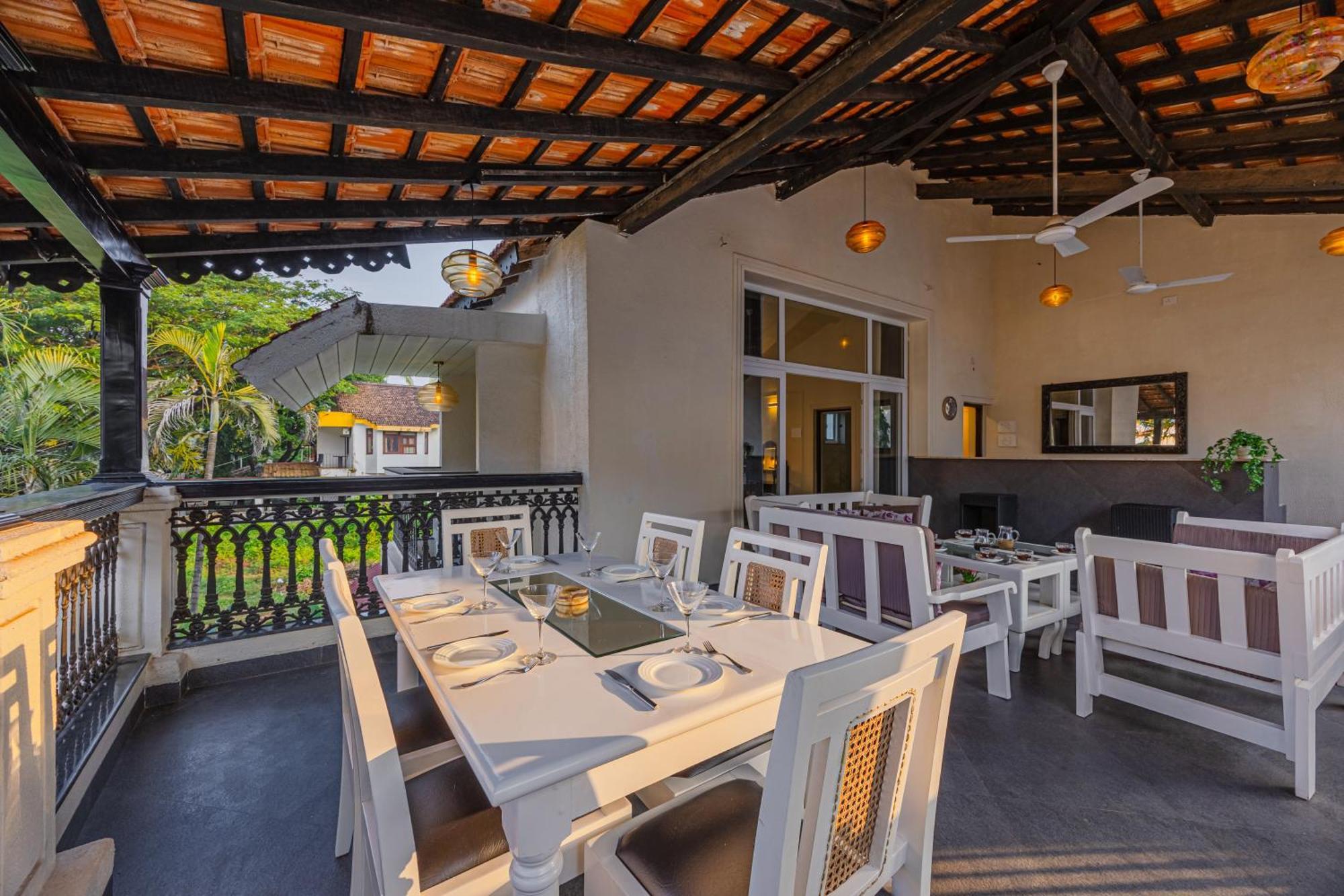 Elivaas 4 Bhk Villa Near Beach With Private Pool & Bar - Casa Boa Vida Кандолим Екстериор снимка