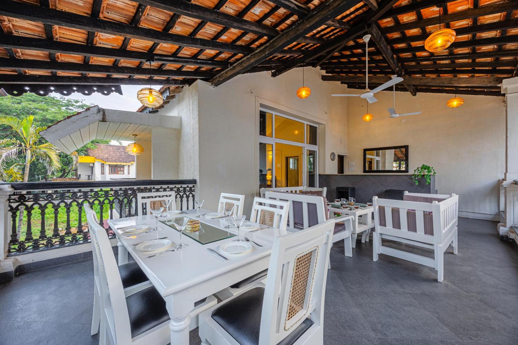 Elivaas 4 Bhk Villa Near Beach With Private Pool & Bar - Casa Boa Vida Кандолим Екстериор снимка