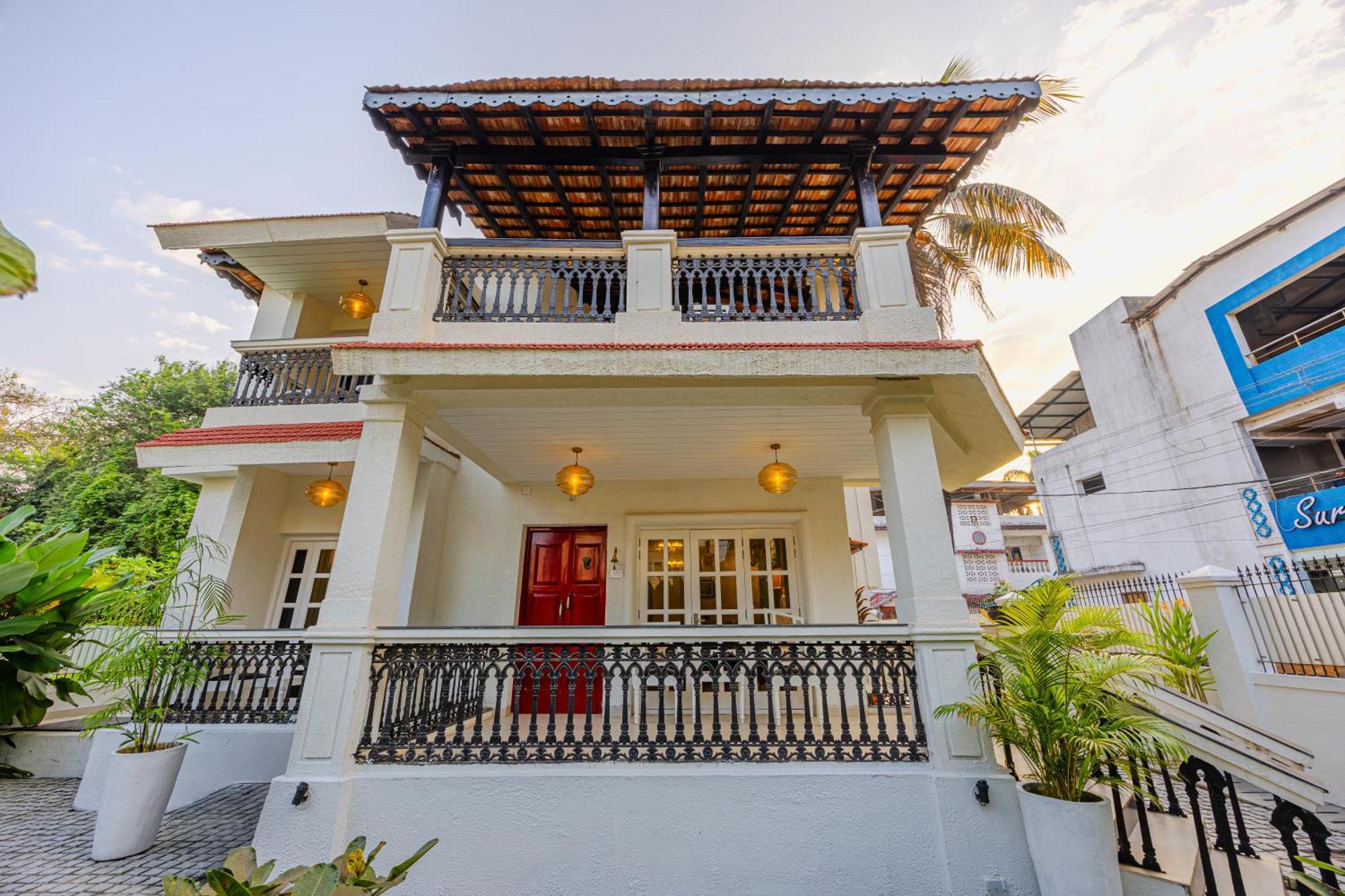 Elivaas 4 Bhk Villa Near Beach With Private Pool & Bar - Casa Boa Vida Кандолим Екстериор снимка