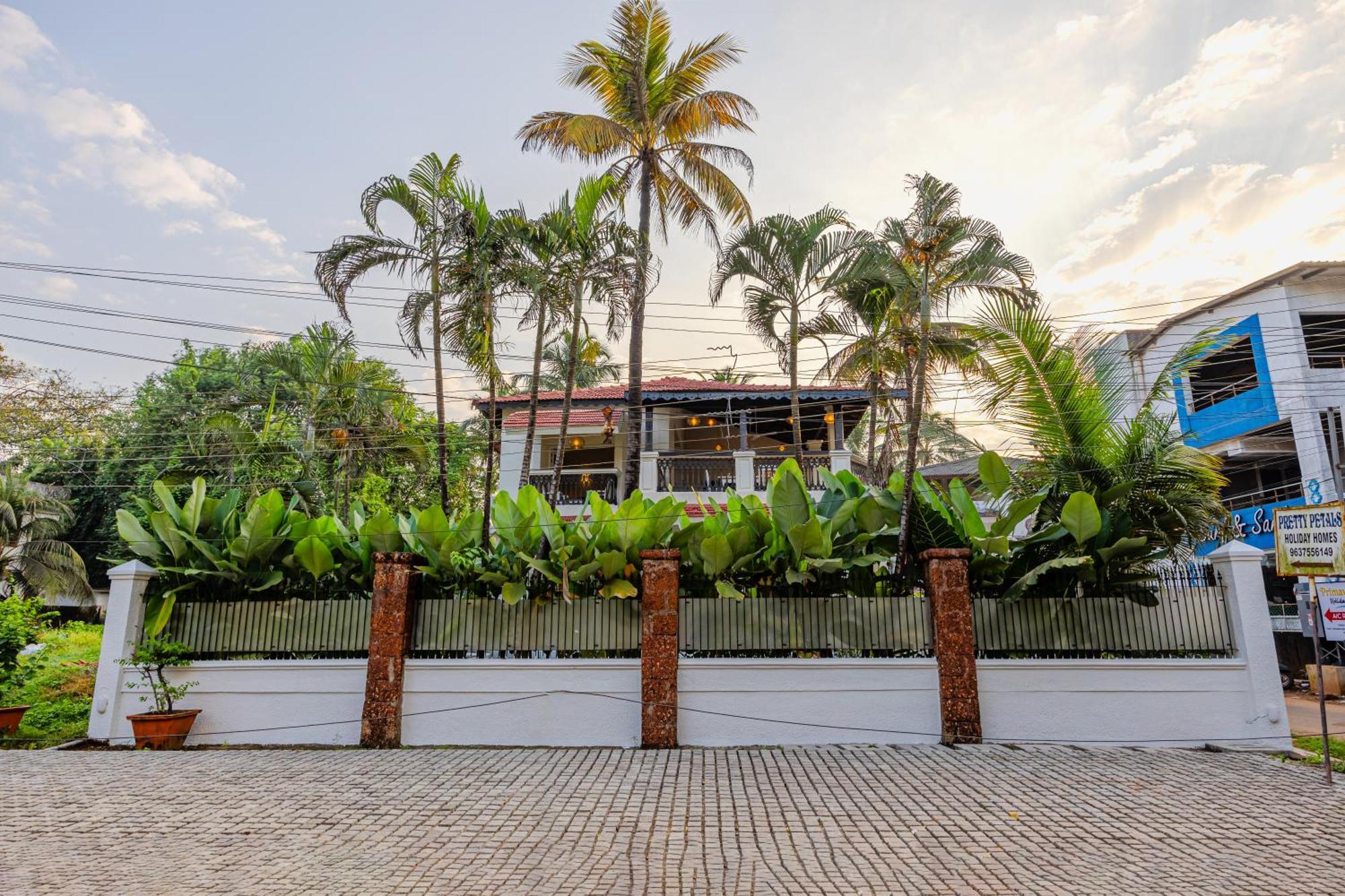 Elivaas 4 Bhk Villa Near Beach With Private Pool & Bar - Casa Boa Vida Кандолим Екстериор снимка